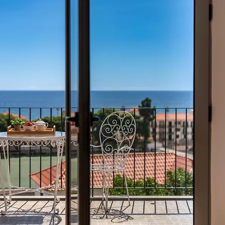 Casa Strelitzia By An Island Dom wakacyjny Funchal (Madeira)